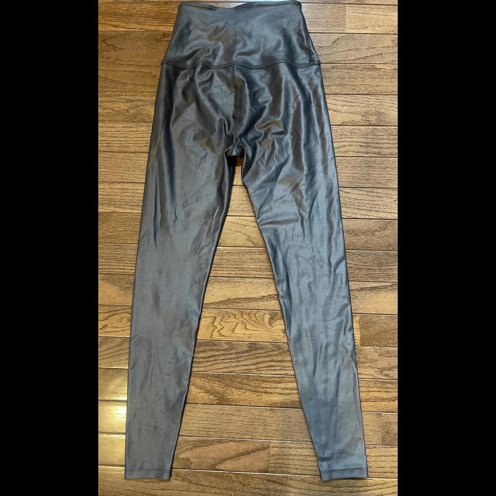 Grey metallic beyond yoga leggings size small
